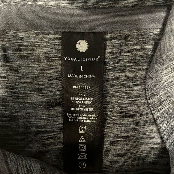 YOGALICIOUS WOMEN’S SIZE LARGE HOODIE - Picture 2 of 5